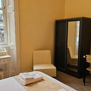 Zimmer mit Queensize-Bett